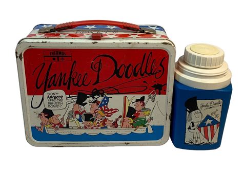 Vintage 1975 YANKEE DOODLE Metal Lunch Box with Thermos 